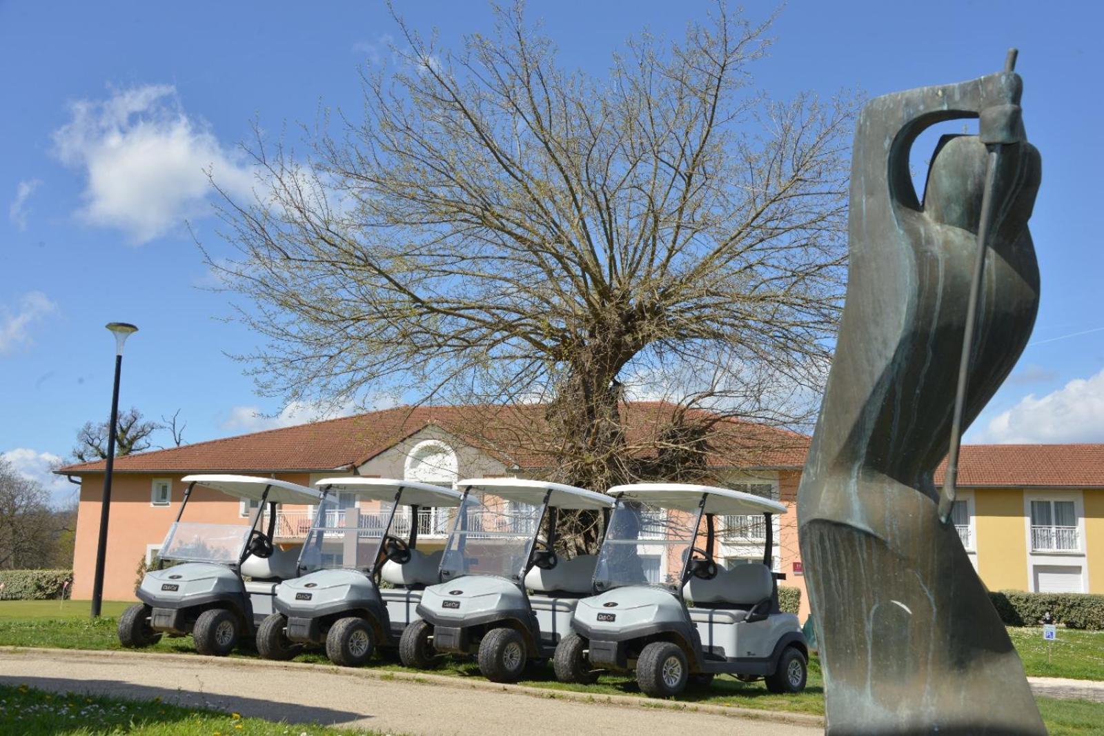 Best Western Golf D'Albon Exteriör bild