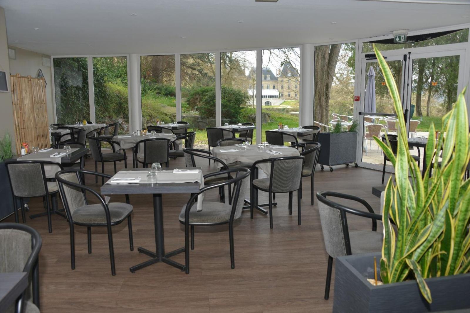 Best Western Golf D'Albon Exteriör bild
