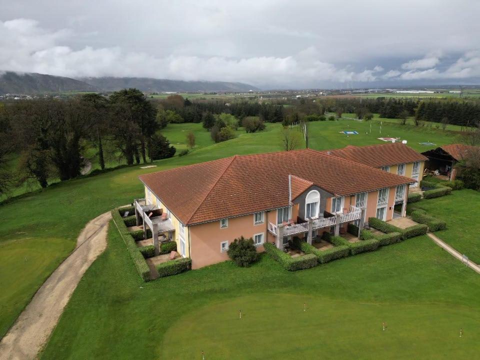 Best Western Golf D'Albon Exteriör bild
