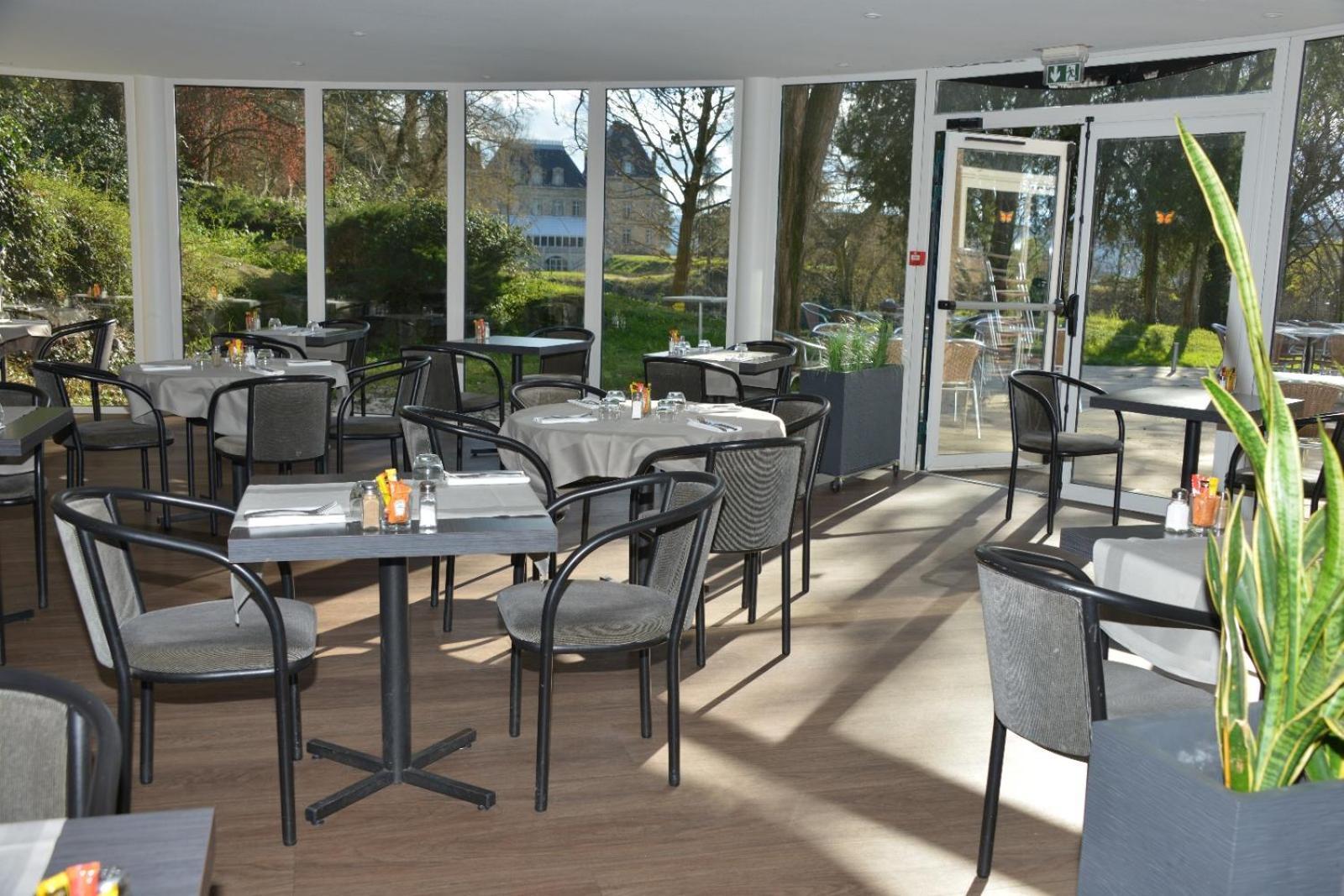 Best Western Golf D'Albon Exteriör bild