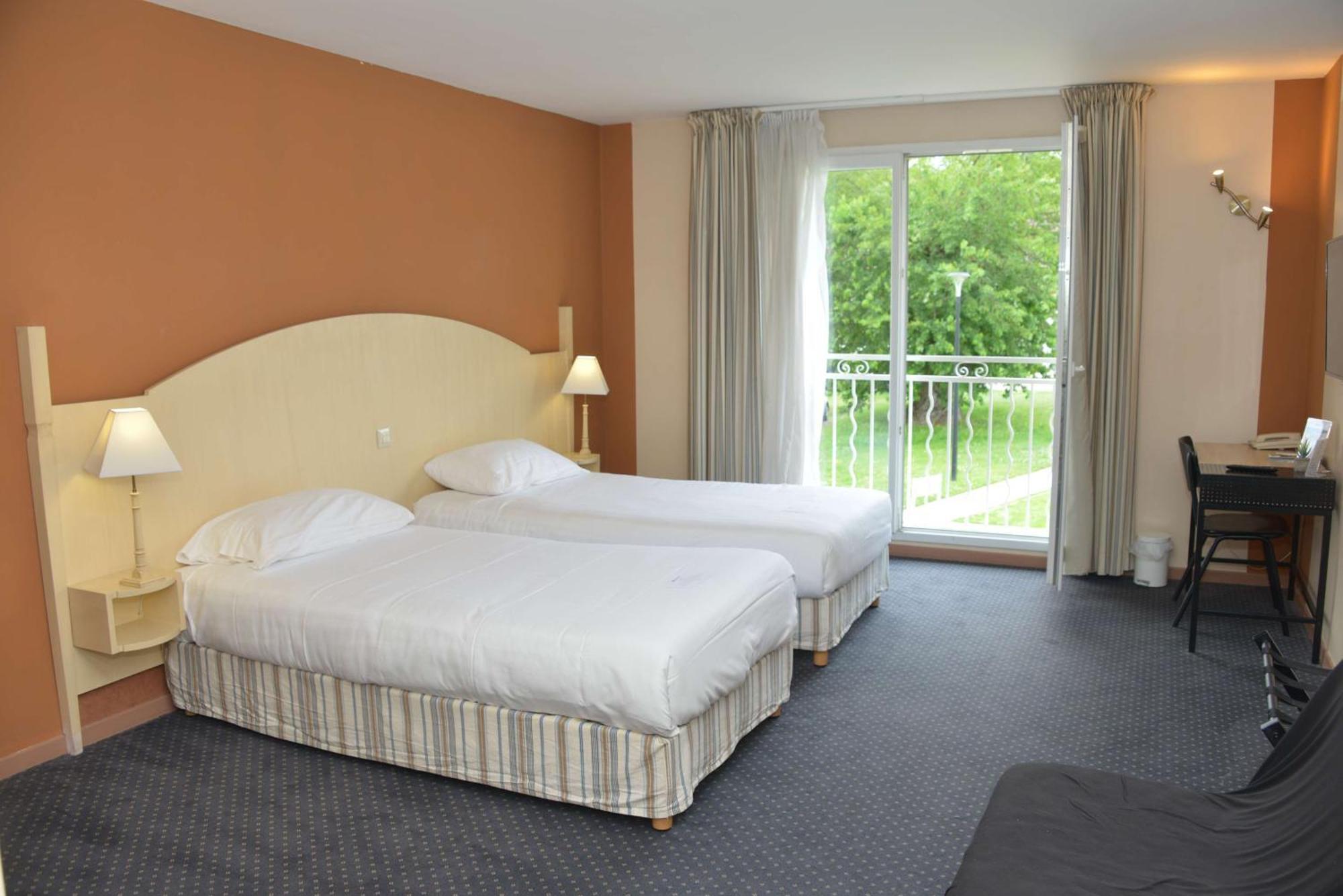 Best Western Golf D'Albon Exteriör bild