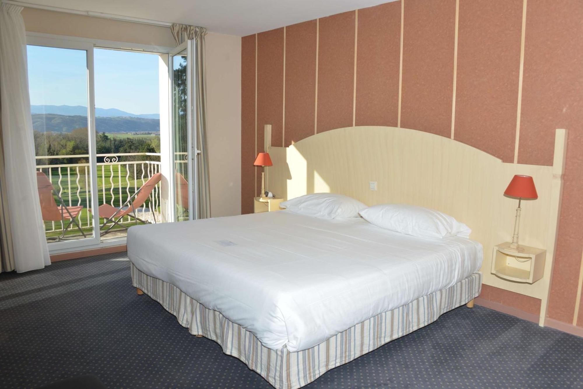 Best Western Golf D'Albon Exteriör bild
